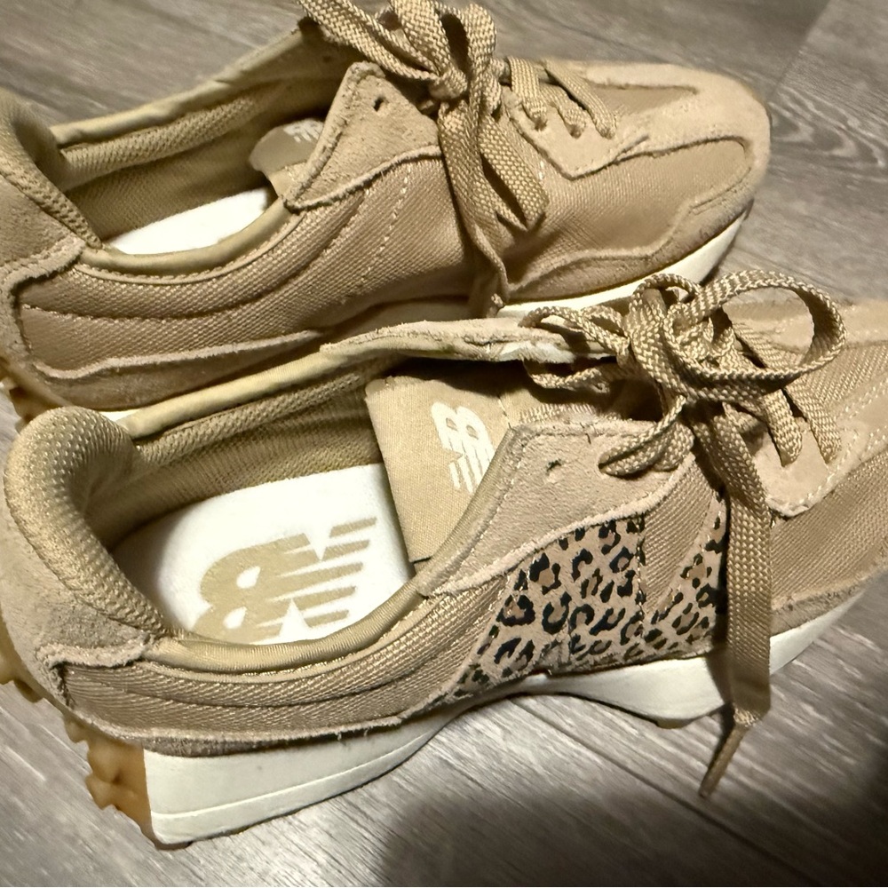 New Balance 327 Women's Lifestyle shoes - size 7 - NEW - Picture 2 of 4